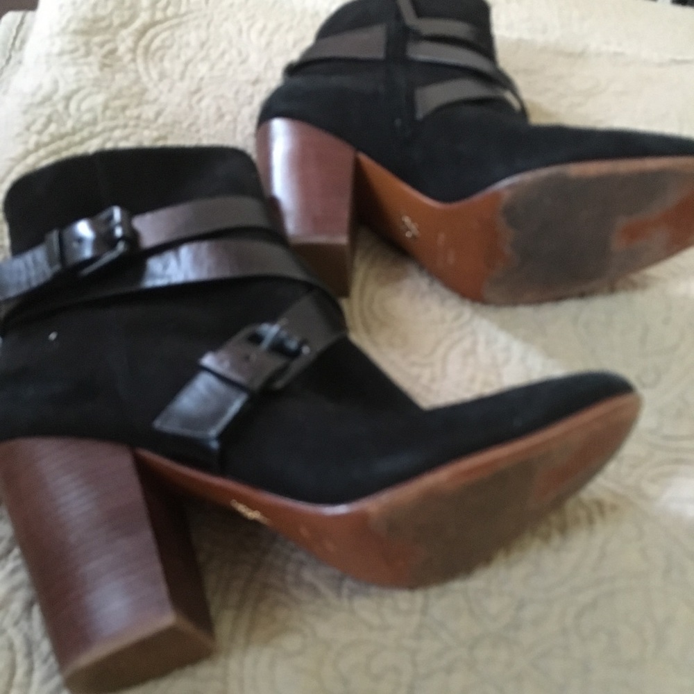 Black ankle boots with buckle